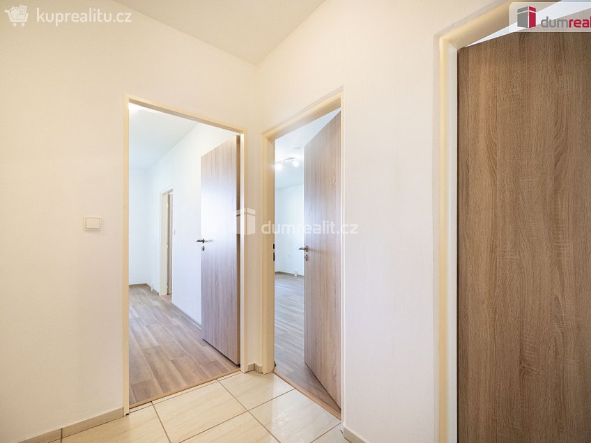 Pronájem bytu 2+1 62 m^2 Dobrovodská, České Budějovice 