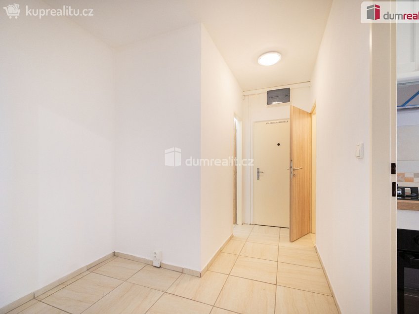 Pronájem bytu 2+1 62 m^2 Dobrovodská, České Budějovice 
