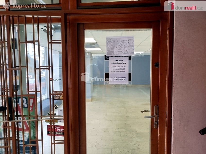Pronájem  obchodních prostor 276 m^2 Vítězná, Karlovy Vary 
