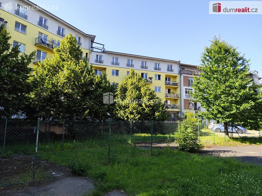 Pronájem bytu 2+kk 53 m^2 Studentská, Poděbrady 