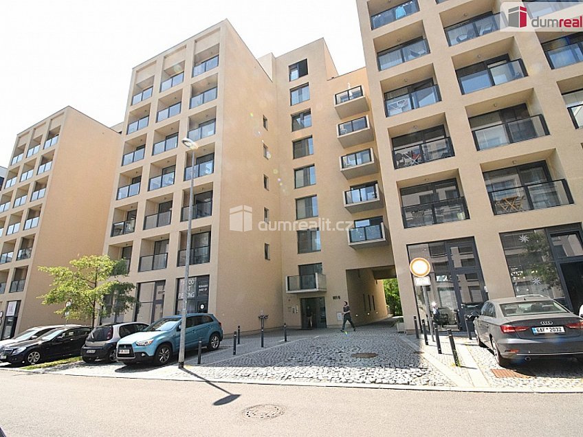 Pronájem bytu 2+kk 60 m^2 U Mlýnského kanálu, Praha 8 