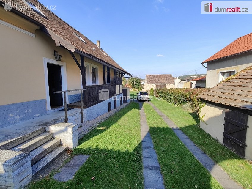 Prodej  chalupy 290 m^2 Pražská, Lišany 