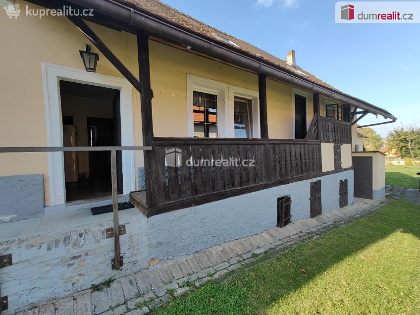 Prodej  chalupy 290 m^2 Pražská, Lišany 