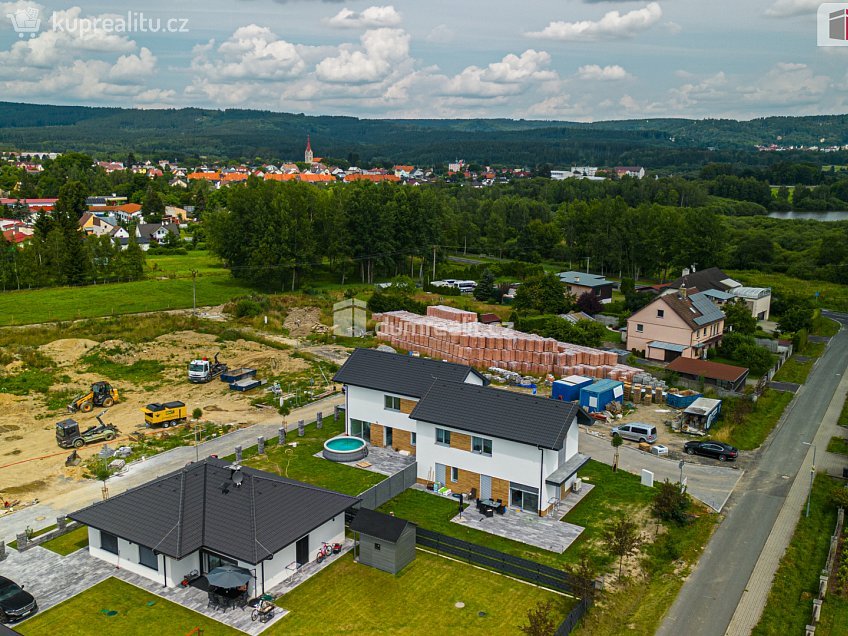 Prodej  stavebního pozemku 941 m^2 K Malé Hleďsebi, Velká Hleďsebe 