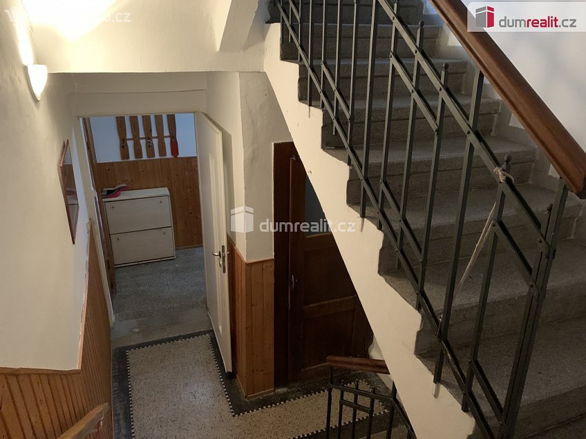 Prodej  rodinného domu 87 m^2 Hlavenecká, Praha 9 