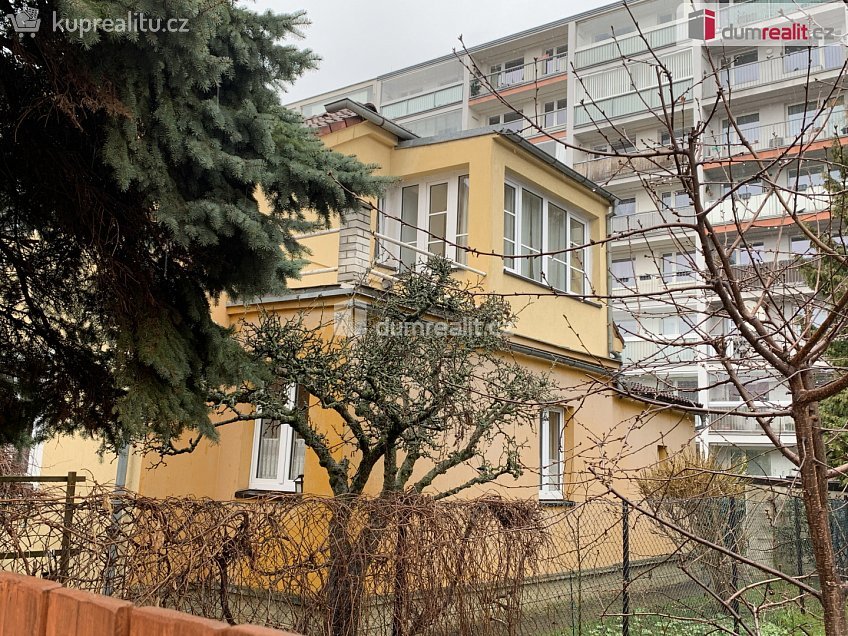 Prodej  rodinného domu 87 m^2 Hlavenecká, Praha 9 
