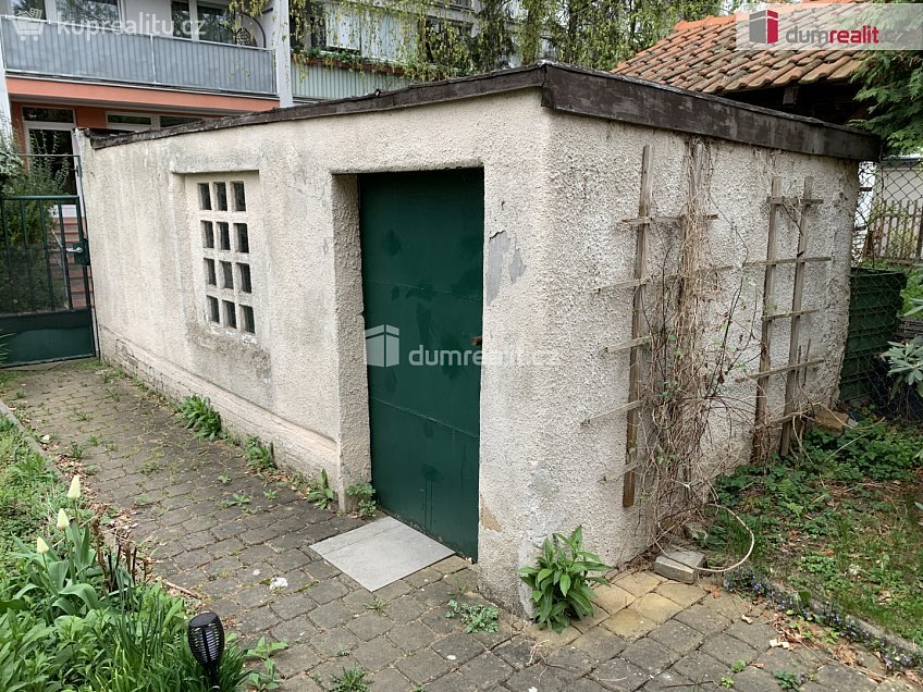 Prodej  rodinného domu 87 m^2 Hlavenecká, Praha 9 