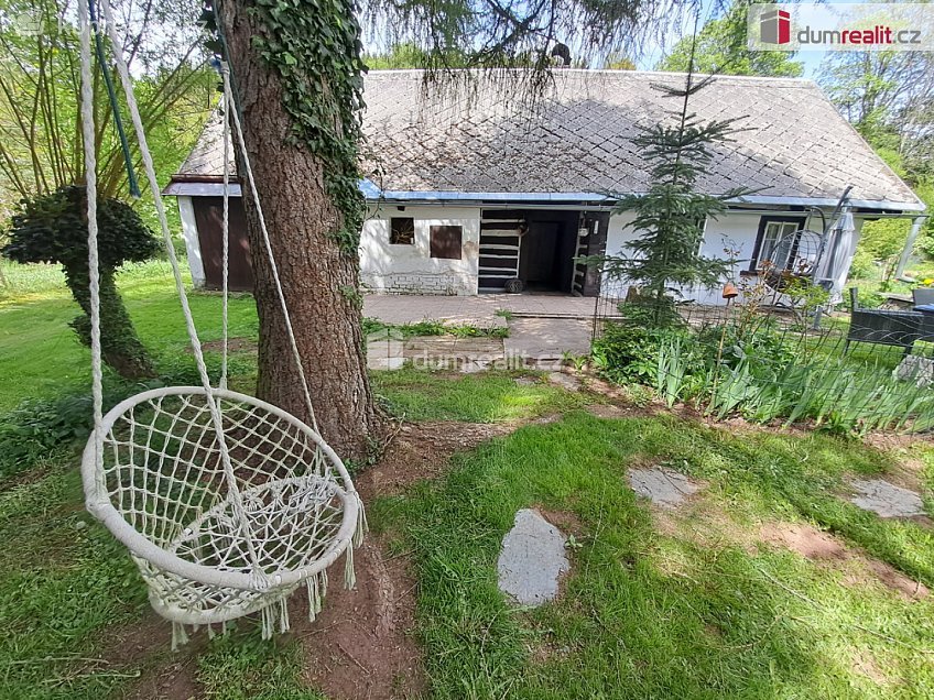 Prodej  usedlosti 150 m^2 Stará Paka, Stará Paka 