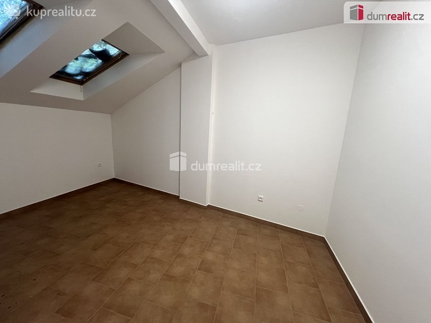 Pronájem bytu 2+kk 50 m^2 Štítného, Kolín 