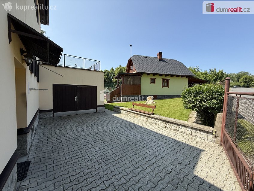 Prodej  rodinného domu 255 m^2 Lichnov, Lichnov 