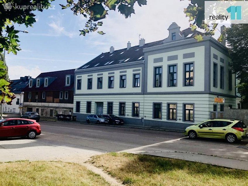Pronájem bytu 3+kk 65 m^2 Drnovská, Praha 6 