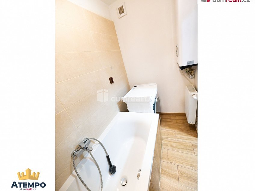 Prodej bytu 3+kk 62 m^2 Benešov nad Černou, Benešov nad Černou 