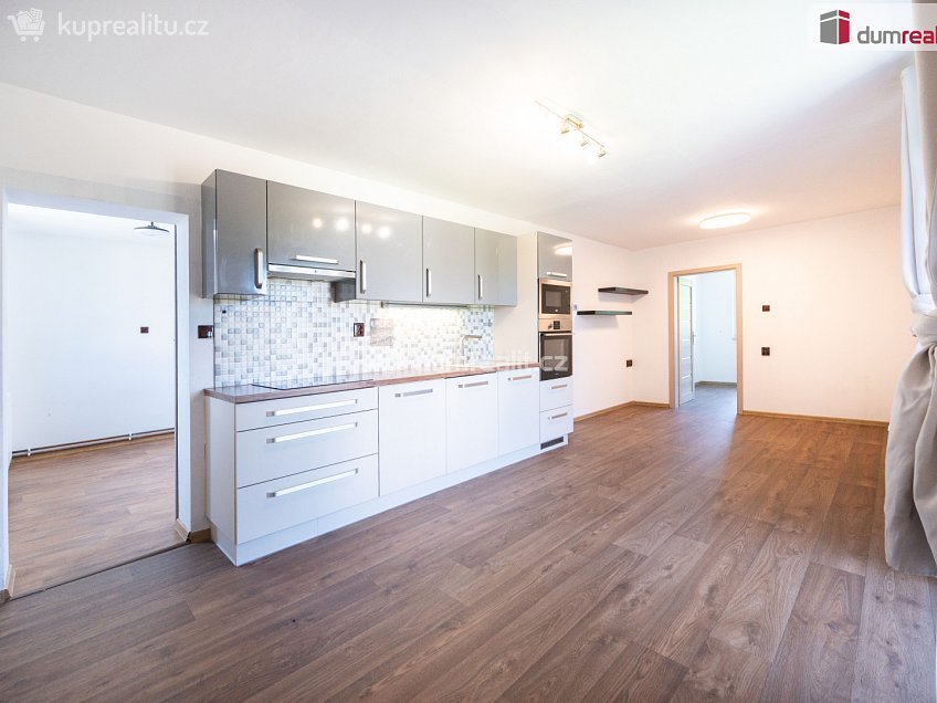 Prodej bytu 3+kk 62 m^2 Benešov nad Černou, Benešov nad Černou 