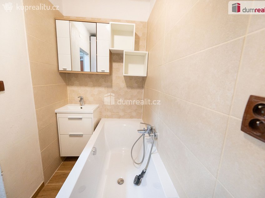 Prodej bytu 3+kk 62 m^2 Benešov nad Černou, Benešov nad Černou 