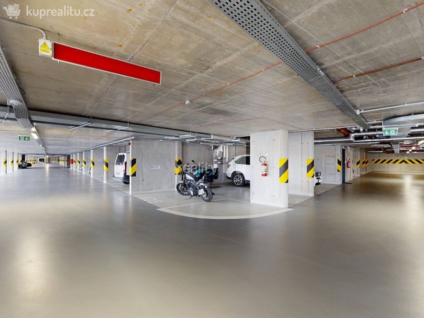 Prodej bytu 3+kk 101 m^2 Novovysočanská, Praha 9 