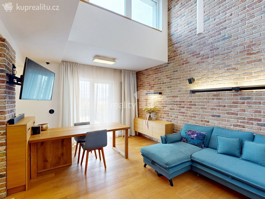 Prodej bytu 3+kk 101 m^2 Novovysočanská, Praha 9 