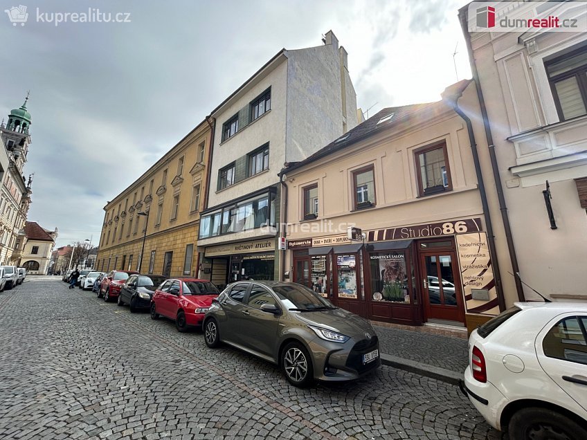 Pronájem  obchodních prostor 36 m^2 Zámecká, Kolín 