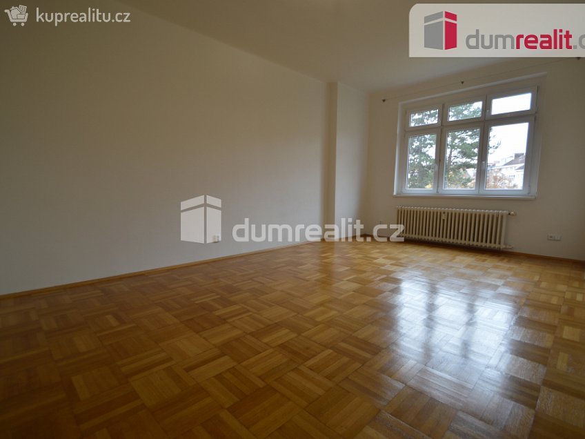 Pronájem bytu 2+kk 67 m^2 Na Dionysce, Praha 6 