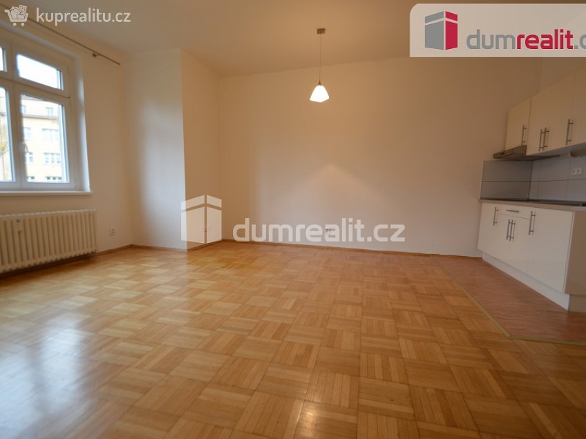 Pronájem bytu 2+kk 67 m^2 Na Dionysce, Praha 6 