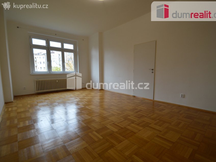 Pronájem bytu 2+kk 67 m^2 Na Dionysce, Praha 6 