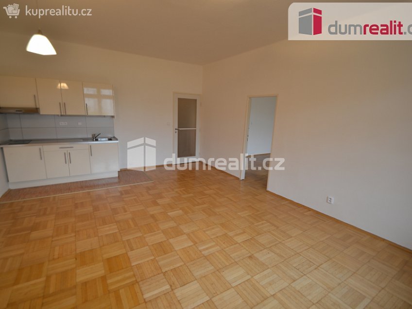 Pronájem bytu 2+kk 67 m^2 Na Dionysce, Praha 6 