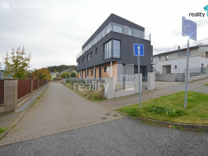 Pronájem bytu 3+kk 75 m^2 Vilová, Humpolec 