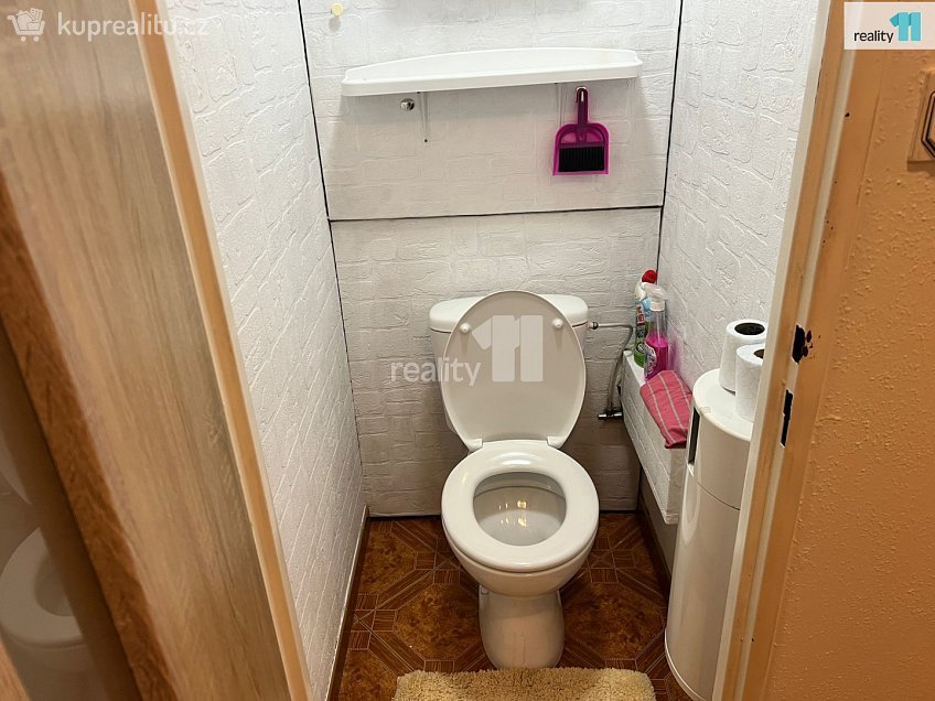 Pronájem bytu 2+kk 42 m^2 Stankovského, Čelákovice 