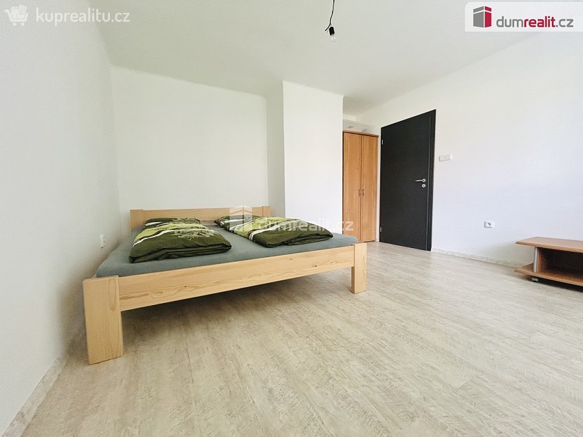 Pronájem bytu 3+kk 54 m^2 Severní, Vlašim 