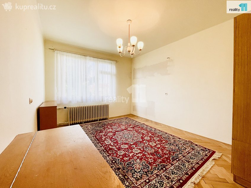 Prodej  rodinného domu 140 m^2 Rybova, Praha 6 