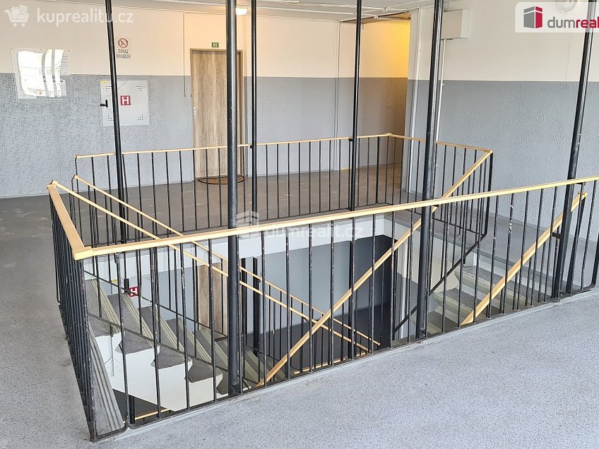 Pronájem bytu 2+kk 39 m^2 Kojetická, Neratovice 