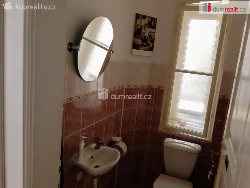 Pronájem  kanceláře 25 m^2 Ostrovní, Praha 1 