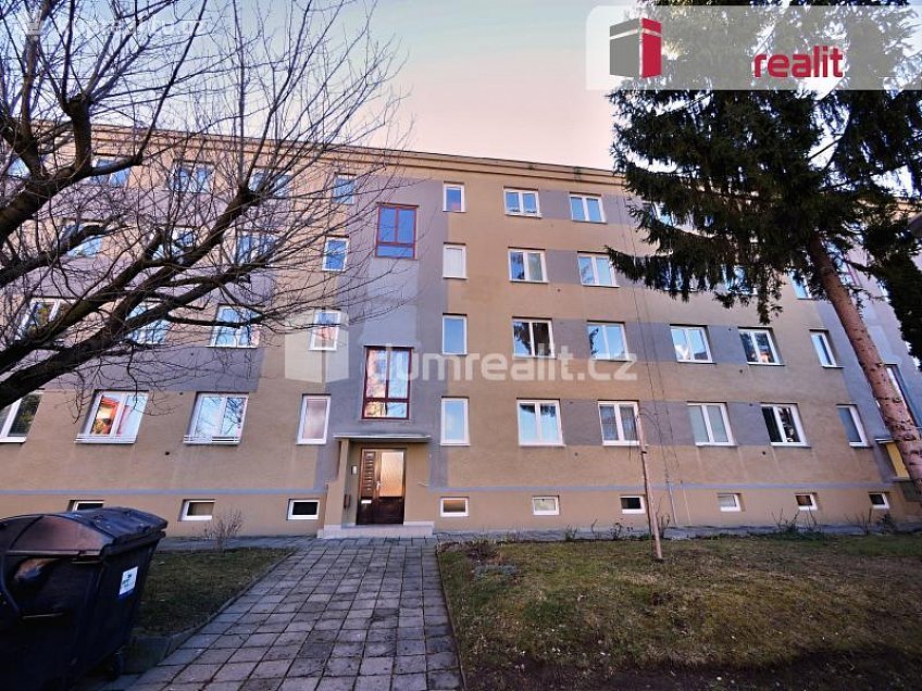Pronájem bytu 3+1 66 m^2 Stadická, Roudnice nad Labem 