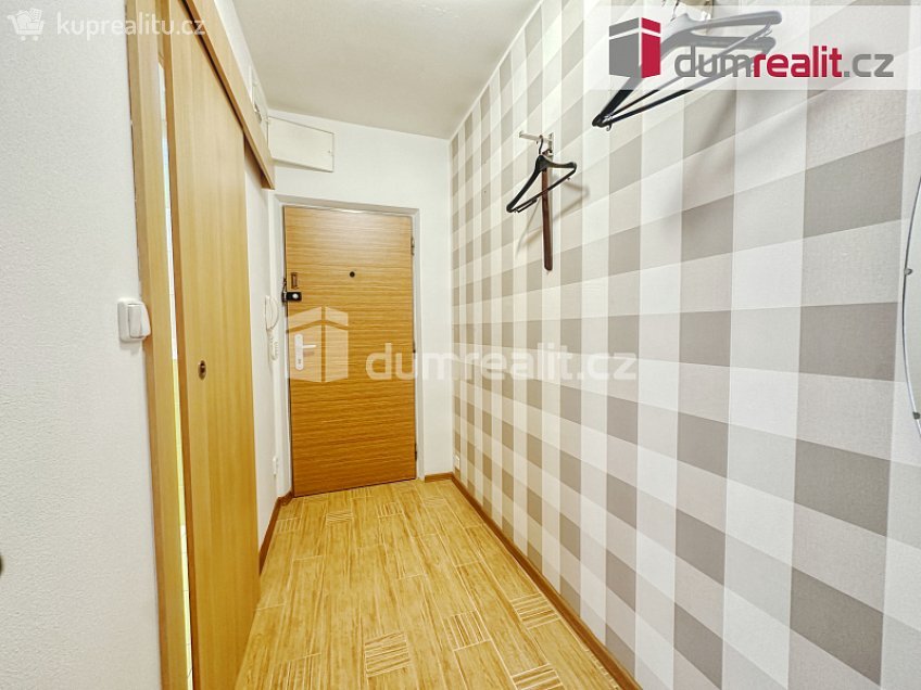 Pronájem bytu 2+kk 40 m^2 Dukelská, Litoměřice 
