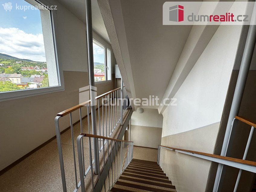Pronájem bytu 2+kk 40 m^2 Dukelská, Litoměřice 