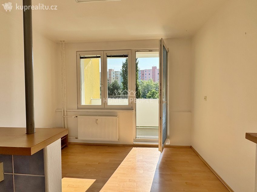 Pronájem bytu 2+kk 41 m^2 N. Frýda, České Budějovice 
