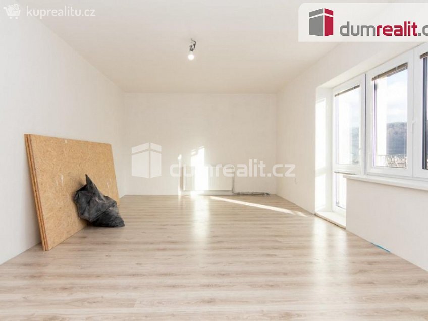 Pronájem bytu 3+1 104 m^2 Opletalova, Ústí nad Labem 