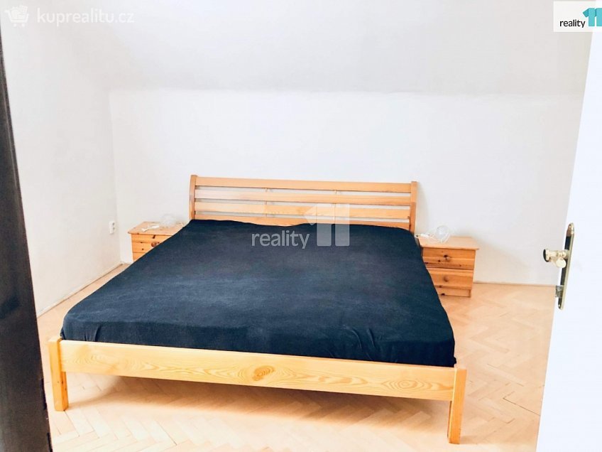 Pronájem bytu 2+1 70 m^2 Vycpálkova, Praha 11 