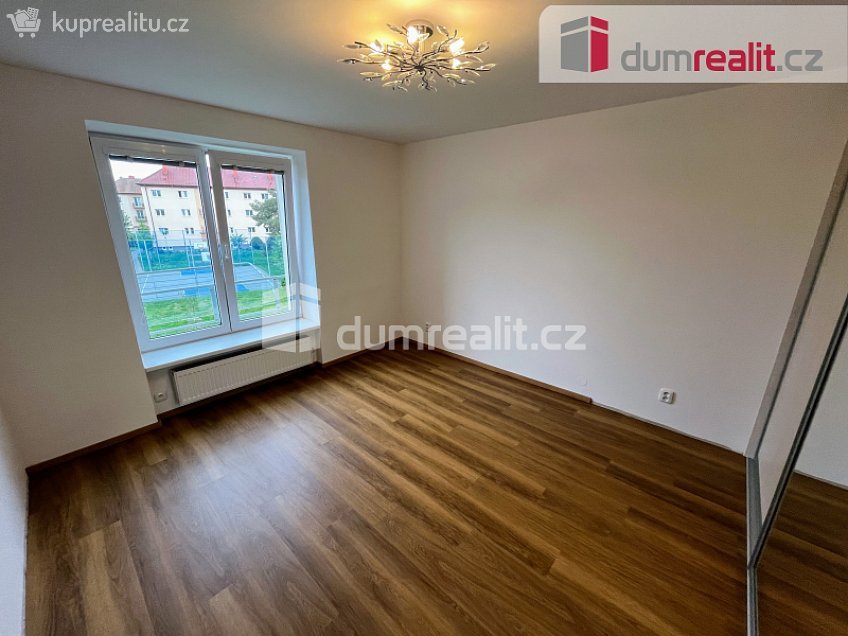 Pronájem bytu 2+1 63 m^2 Revoluční, Uherské Hradiště 
