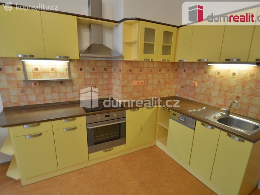 Pronájem bytu 2+kk 45 m^2 Ve Střešovičkách, Praha 6 