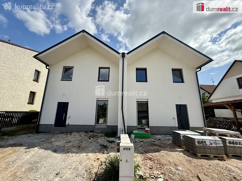Prodej  rodinného domu 160 m^2 Velká Jesenice, Velká Jesenice 
