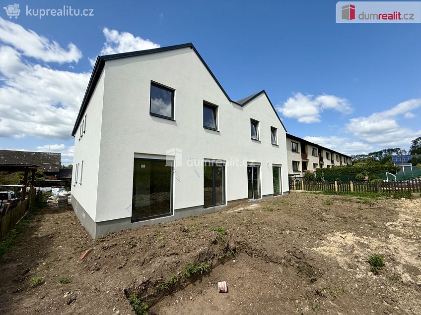 Prodej  rodinného domu 160 m^2 Velká Jesenice, Velká Jesenice 