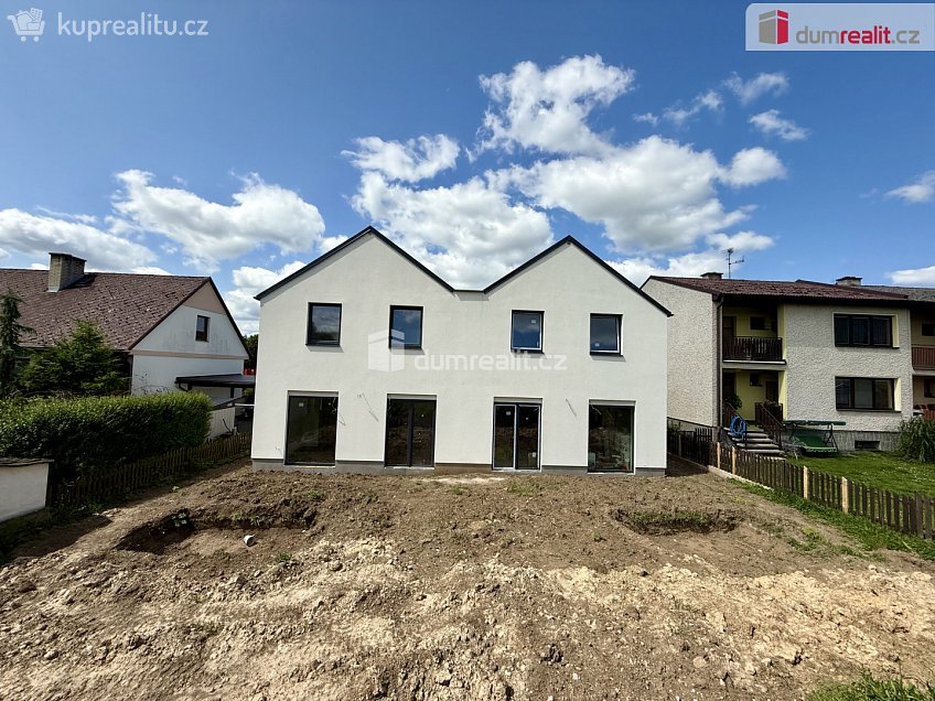 Prodej  rodinného domu 160 m^2 Velká Jesenice, Velká Jesenice 