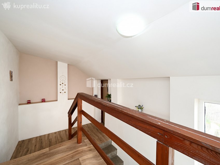 Prodej  rodinného domu 130 m^2 Žižkova, Veltrusy 