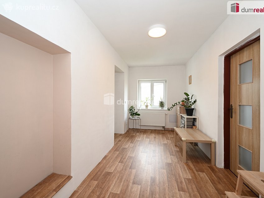 Prodej  rodinného domu 130 m^2 Žižkova, Veltrusy 