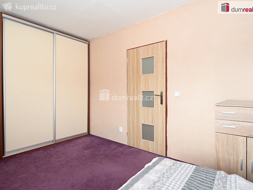 Prodej  rodinného domu 130 m^2 Žižkova, Veltrusy 
