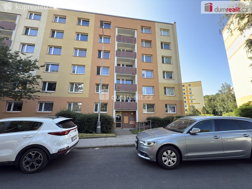 Pronájem bytu 1+1 35 m^2 Peškova, Ústí nad Labem 