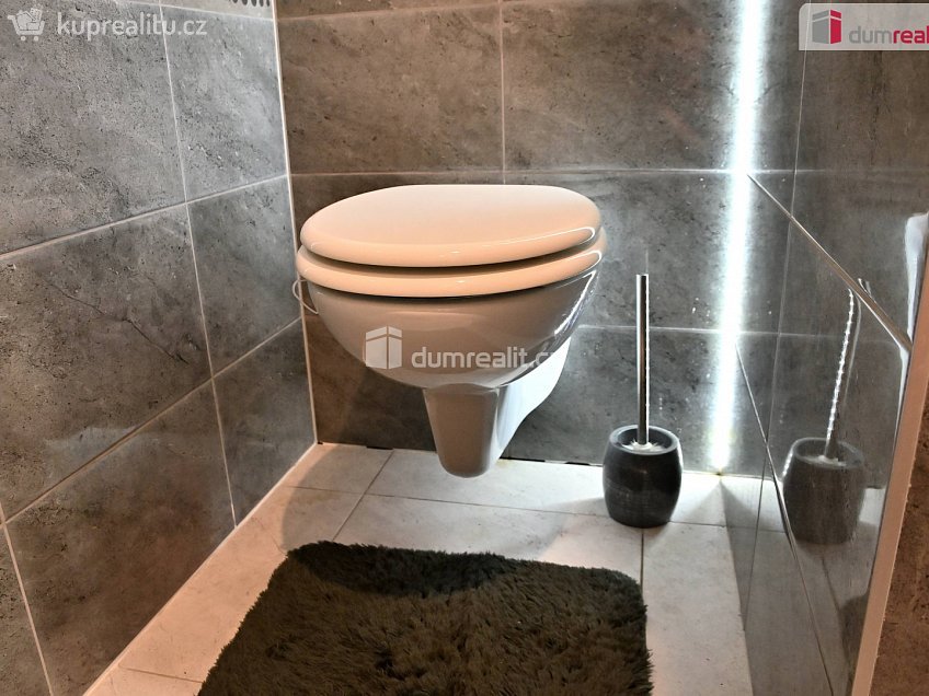 Prodej bytu 3+1 82 m^2 Jižní, Hodonín 