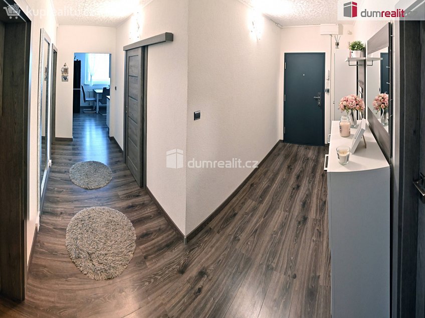 Prodej bytu 3+1 82 m^2 Jižní, Hodonín 