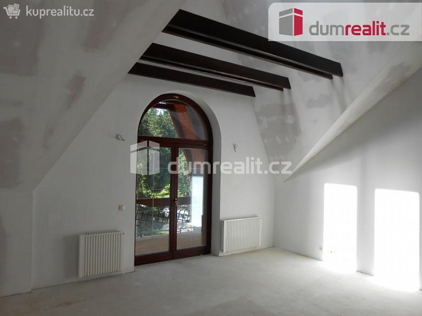 Prodej bytu atypický 182 m^2 Chopinova, Mariánské Lázně 