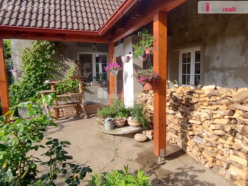 Prodej  rodinného domu 220 m^2 Loucká, Loucká 